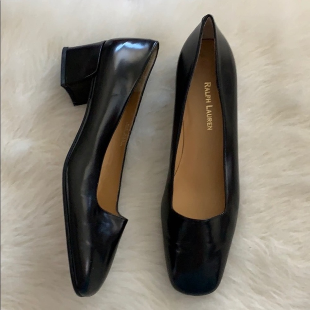 Ralph Lauren | box heel in black leather